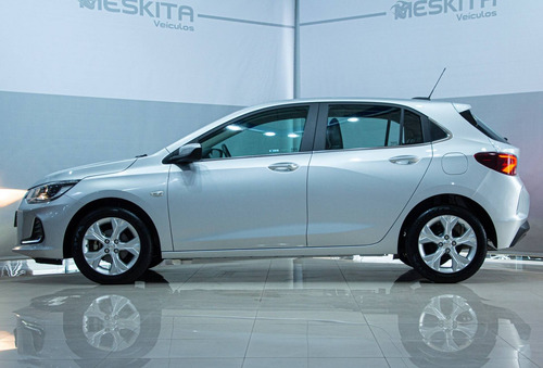 Imagem 2 de 15 de Chevrolet Onix 1.0 Turbo Flex Premier Automático