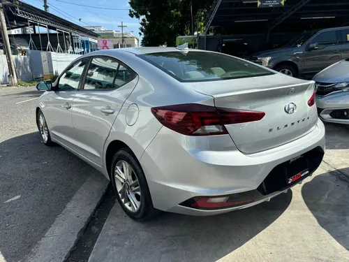 Hyundai Elantra Sel 2019 Recien Importado
