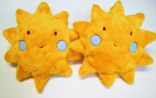 Imagem 2 de 10 de 2 Almofada De Pelúcia Modelos Variados Nuvem Lua Sol Estrela