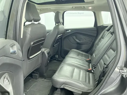 Ford Escape 2.0 Titanium 245 hp