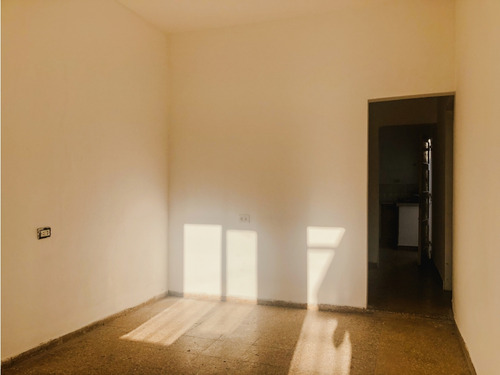 Alquiler - Casa 2 Dormitorios - Yofre Sur