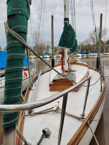 Velero Clásico Ithurbide 31´ Clase Piloto