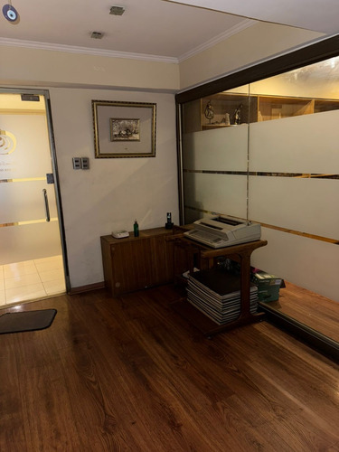 Cómoda Y Amplia Oficina De 80m2, Agustinas / Ahumada