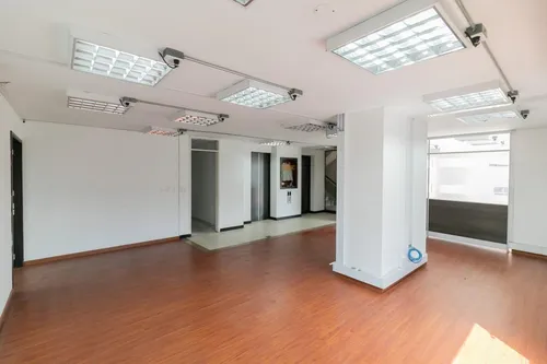 Oficina En Arriendo En Porciúncula. Cod A1021308