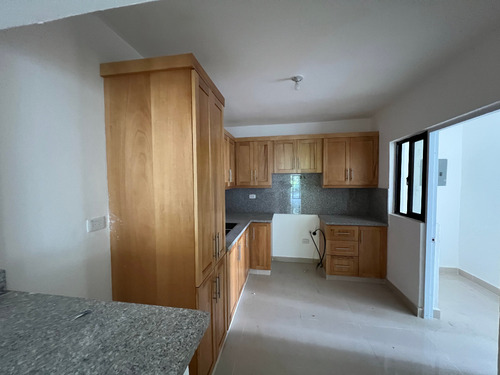 Apartamentos En Residencial Cerrado Amanda 2 1er Y 3er Piso