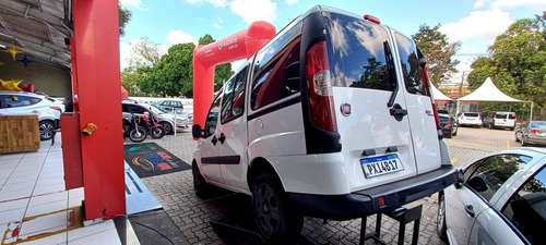 Imagem 3 de 9 de Fiat Doblò 1.4 Mpi Attractive 8v Flex 4p Manual