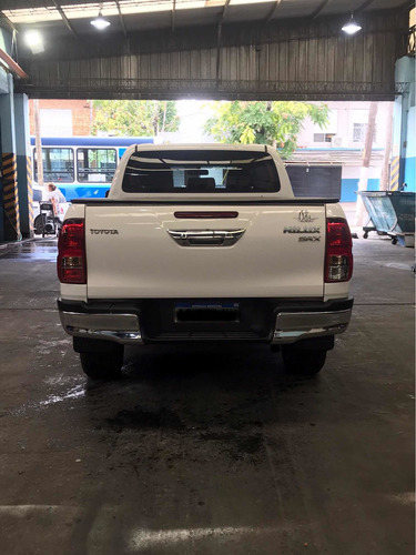 Toyota Hilux 2.8 Cd Srx 177cv 4x4 2016