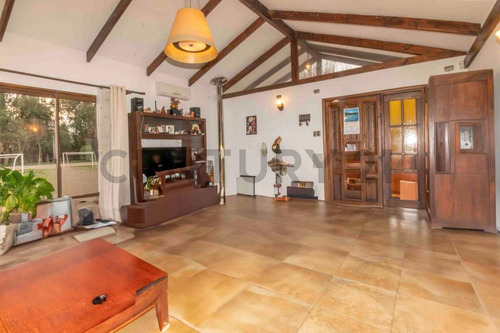 Hermosa Parcela, Dos Casas, Los Alamos De Liray