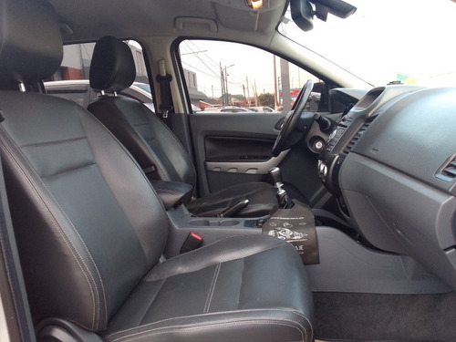 Imagen 14 de 15 de Ford Ranger 2014 3.2 Cd 4x4 Limited Tdci 200cv