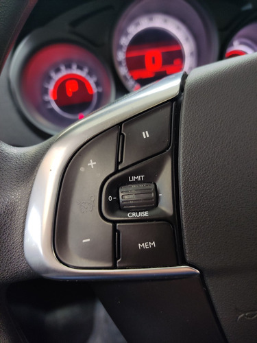 Citroën C4 Lounge 2.0 MPFI TENDENCE 16V