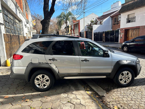 Fiat Palio 1.8 Adventure Locker