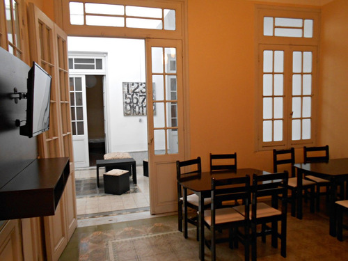 Residencia Estudiantil En Pleno Centro De Montevideo
