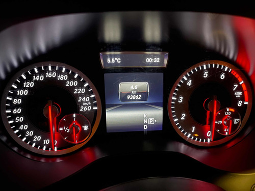 Imagen 6 de 13 de Mercedes-benz Clase A 1.6 A 200 At Urban 156cv Impecable