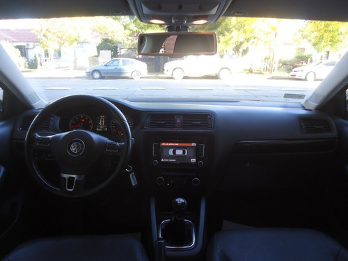 Volkswagen Vento Luxury 2.5 Mt