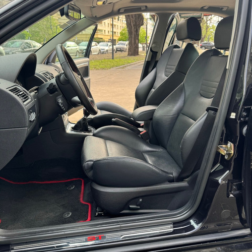 Ford Mondeo 3.0 V6 St220