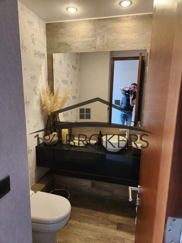 Increible Casa En Exclusivo Condominio De Lo Barnechea