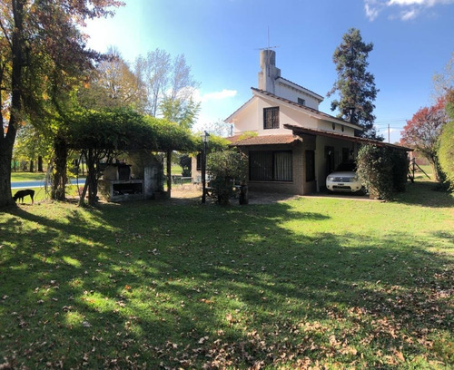 Imagen 6 de 19 de Casa Quinta 6 Amb Con Piscina, Sauna Y Casa De Huespedes, Lote 1750 M2