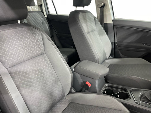 Volkswagen Tiguan TRENDLINE PLUS TSI DSG L4 150 HP