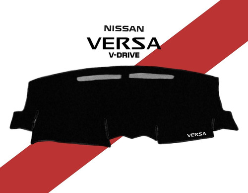 Cubretablero Bordado Nissan Versa V-drive Modelo 2021