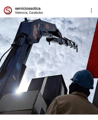 Imagen 7 de 10 de Alquiler De Camión Grúa Y Maquinaria Pesada
