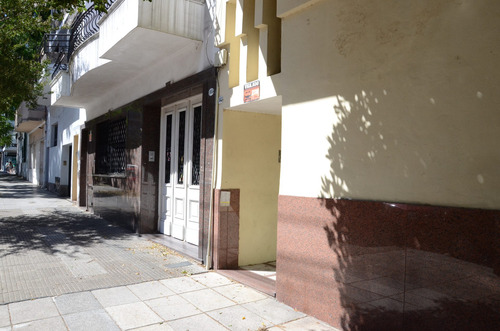 Venta Ph A Reciclar Urquiza R Primer Piso