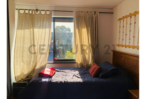 Venta Depto. Duplex 2d/2b Condominio En Alcántara