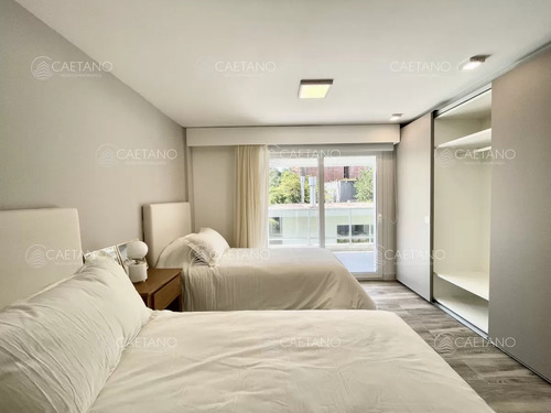 Venta Apartamento 3 Dormitorios. Playa Brava, Punta Del Este