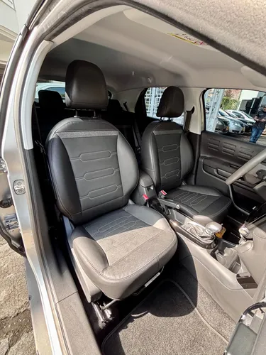 Citroën C4 Cactus 1.6 Shine Turbo Aut