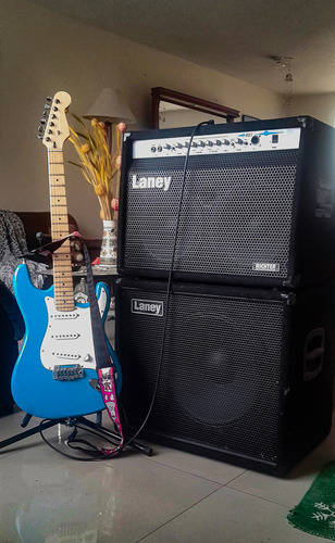 Laney Rb7 Bass Ampli Ritchier + Cabina Rb115 300watts