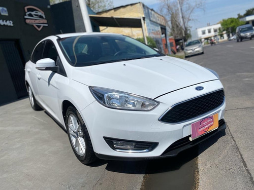 Ford Focus III 1.6 Sedan S