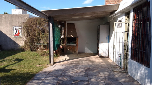 Casa Con Departamento Venta Barrio Los Platanos Zona Los Naranjos El Trebol