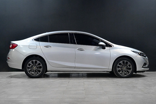 Chevrolet Cruze II 1.4 Sedan Ltz