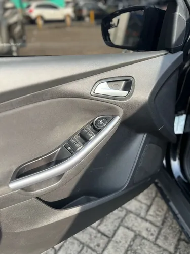 Ford Focus 2.0 Titanium