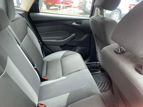 Ford Focus Se Powershift