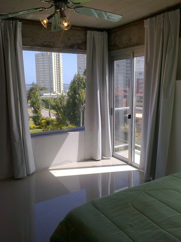 U$s 125 P/día- Chalet En Parada 18 Mansa Con Vista Al Mar