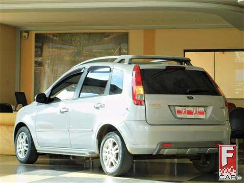 Imagem 3 de 10 de Ford Fiesta Trail 1.6 8v Flex 5p