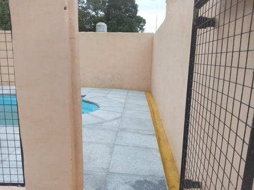Casa En Alquiler Temporario En Chascomus Con Piscina A 150 Mts De La Laguna