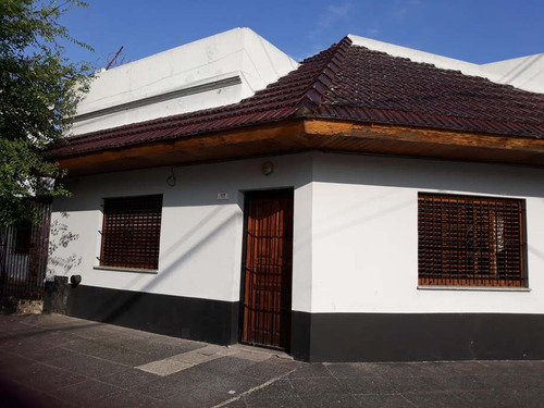 Casa En Venta En Bernal Oeste