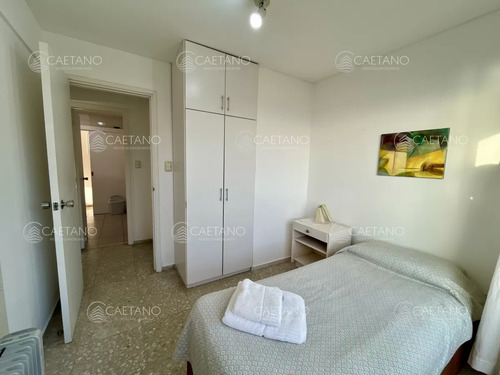 Venta Penthouse Tres Dormitorios. Península, Punta Del Este