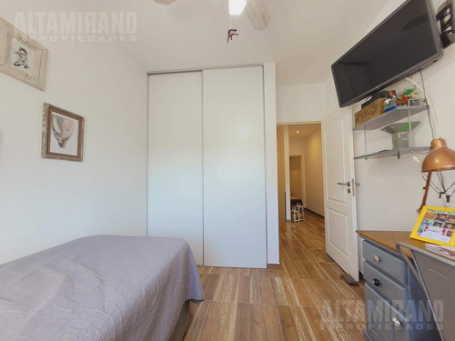 Imagen 14 de 30 de Gran Dúplex 4 Ambientes 120 M2 Cub. Cochera Y Jardin . Posesion Inmediata Visite !