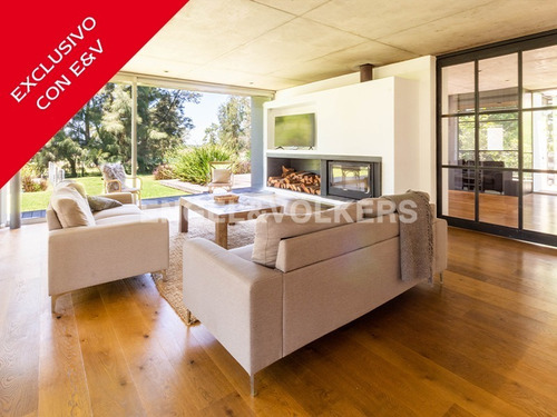 Imagen 1 de 17 de Elegante Residencia En Lomas De La Tahona - Id 5360