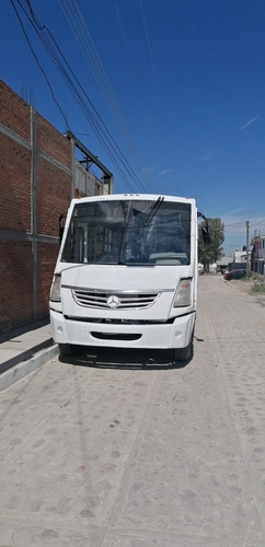 Imagen 1 de 2 de Mercedes Benz 2012 Zafiro Sport 39 Pasa
