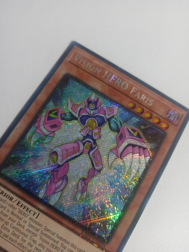 Vision Hero Faris - Platinum Secret Rare    Ra01