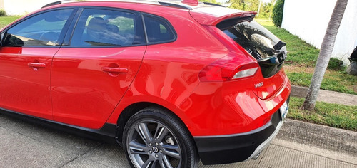 Imagen 4 de 15 de Volvo V40 Crosscountry
