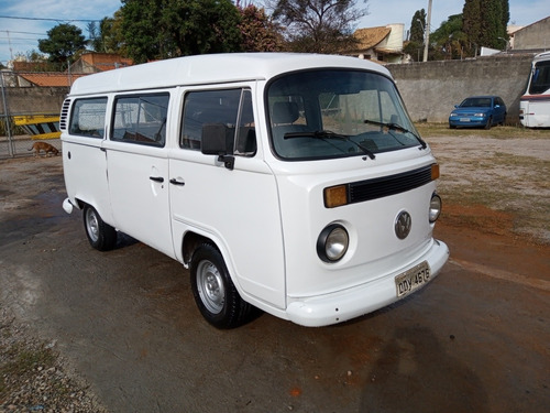 Imagem 1 de 9 de Volkswagen Kombi Gasolina E Gas