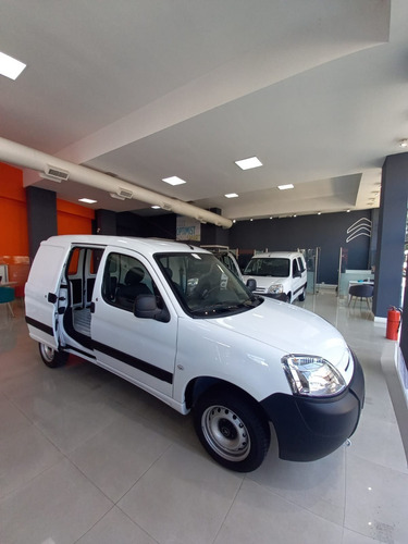 Imagen 9 de 20 de Citroën Berlingo Furgón Business Hdi