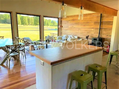 Imagen 4 de 12 de Casa En Parcela Con Vista Al Volcán.