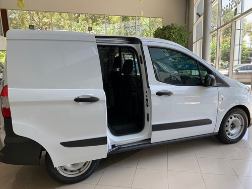 Imagen 4 de 9 de Transit Courrier Van T01