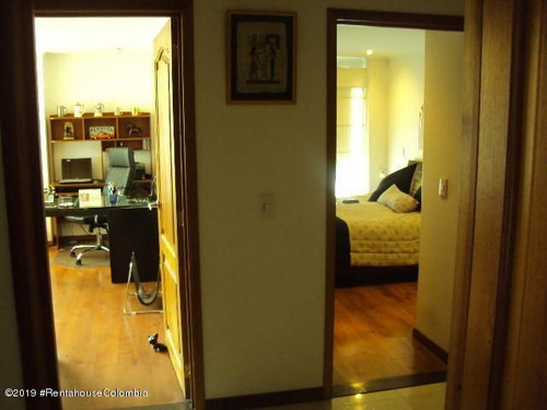 Imagen 19 de 30 de Vendo Apartamento En Granada Norte C.m 23-932