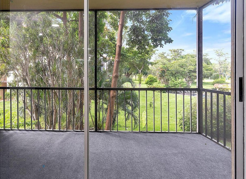 Departamento En Venta - 2 Dormitorios 2 Baños - 104mts2 - Lauderhill, Florida, Usa